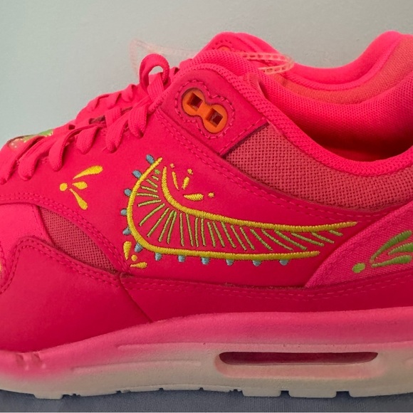 NEW Nike Air Max 1 Premium Dia De Muertos  Sneakers with Embroidered Design - Picture 9 of 10